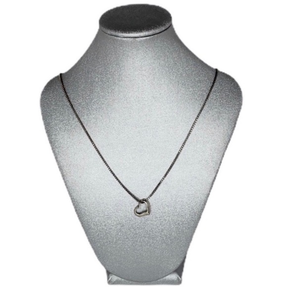 STERLING SILVER NECKLACE Floating heart charm Box chain 20” Whimsical Like new - Picture 1 of 6